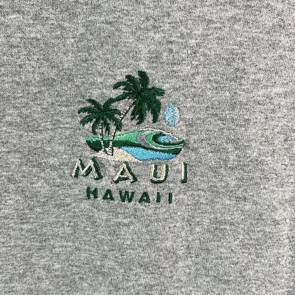 Maui Hawaii Mens Embroidered Grey Crewneck T-Shirt Gildan Ultra Cotton L - Picture 3 of 11